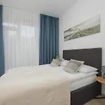Stylish In Browary Warszawskie With Air Conditioning & Parking By Renters Daire