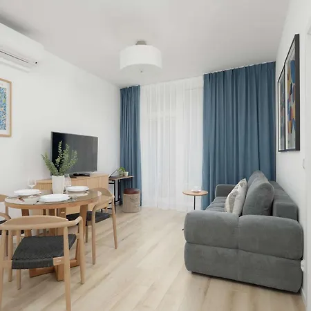 Apartamento Stylish In Browary Warszawskie With Air Conditioning & Parking By Renters Varsovia