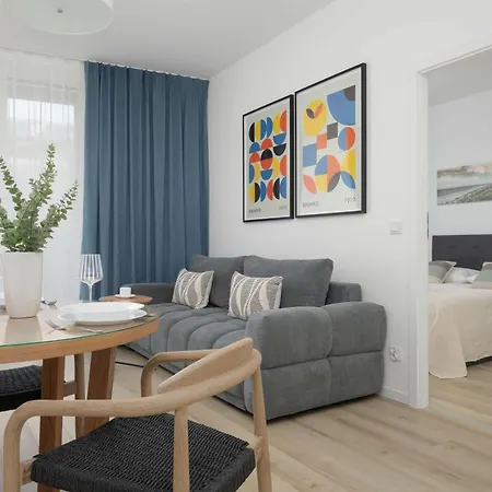 Stylish In Browary Warszawskie With Air Conditioning & Parking By Renters Varsovia