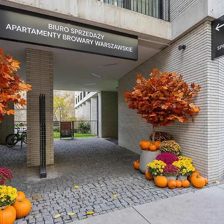 Stylish In Browary Warszawskie With Air Conditioning & Parking By Renters Varsó